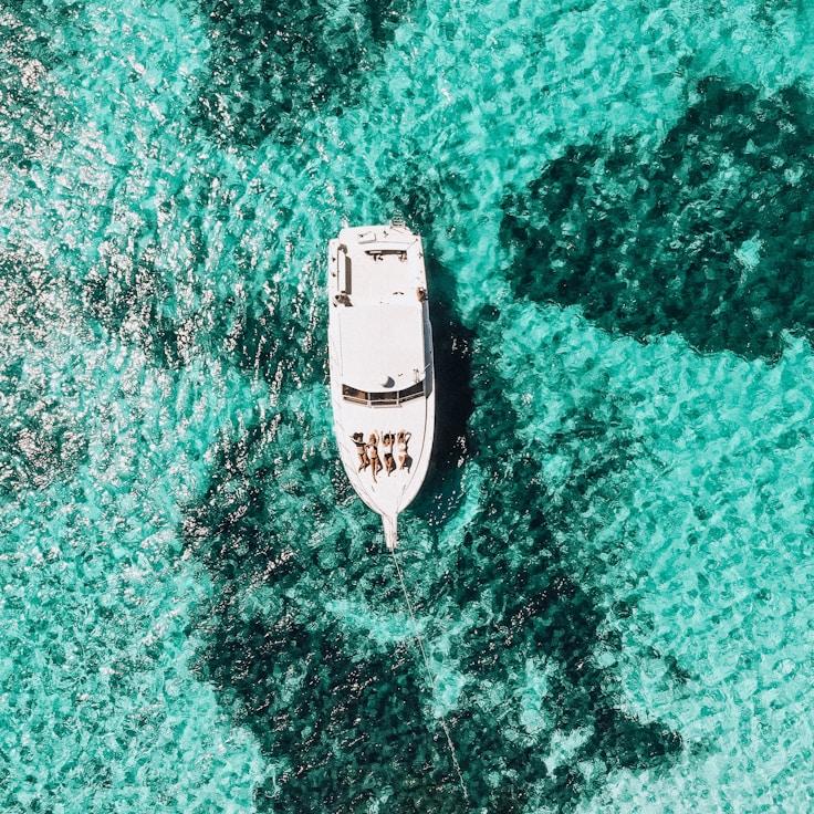 Yachting lifestyle snapshot